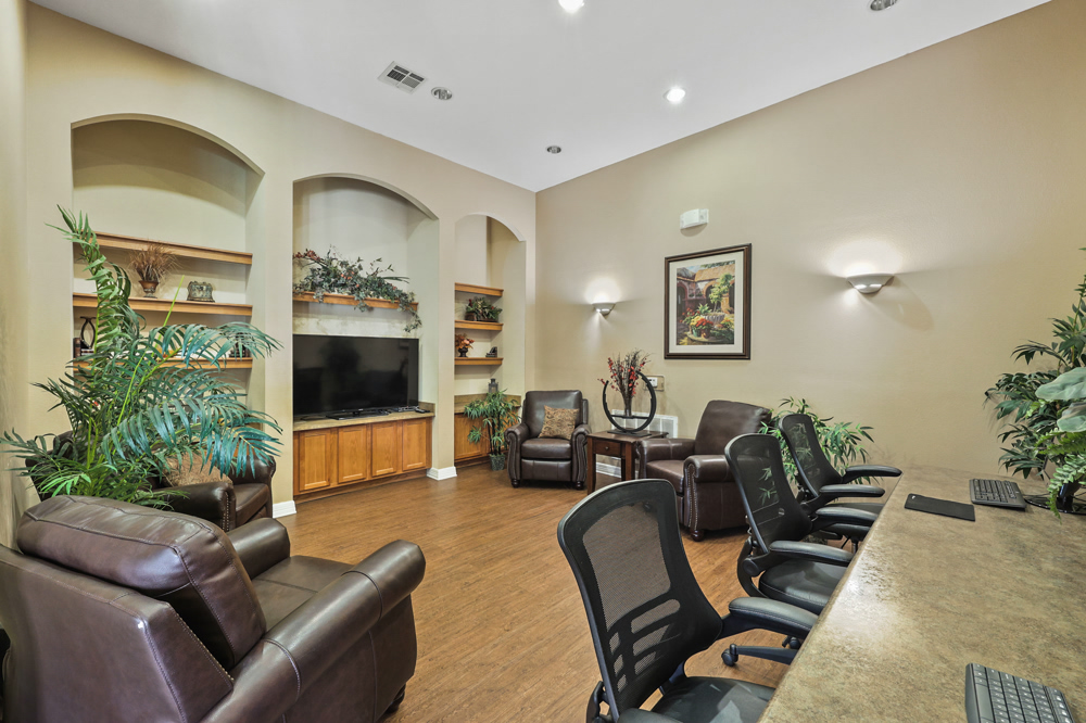 Worthington Point Crowley, TX (817) 2970952